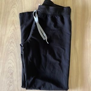 Women’s Figs Livingston Medium Regular Black